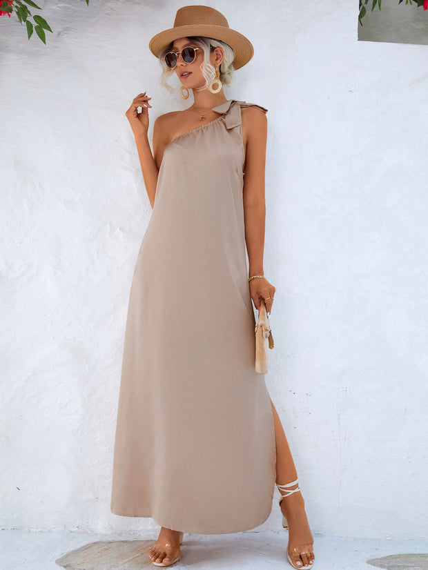 The One Shoulder Silhouette Maxi