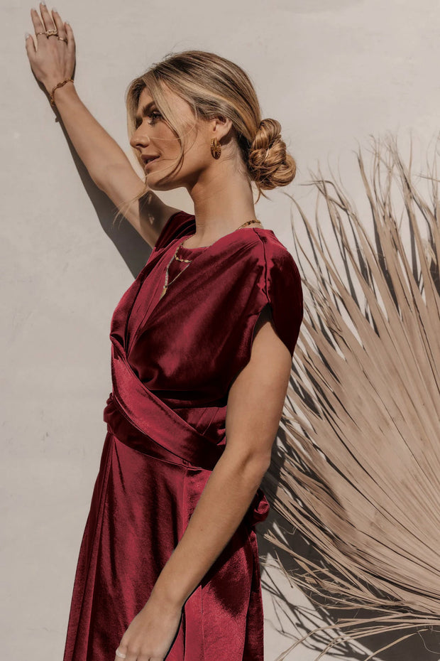 Miss Hollywood Midi Dress