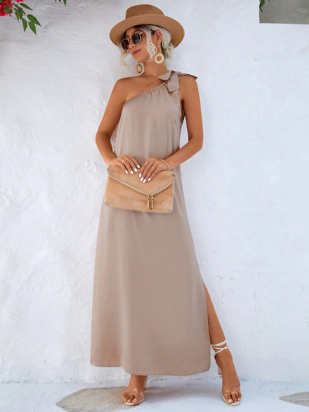 The One Shoulder Silhouette Maxi