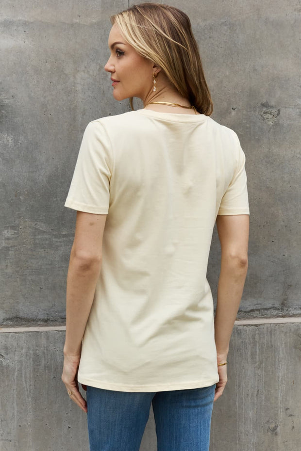 HAPPY MIND HAPPY LIFE Graphic Tee