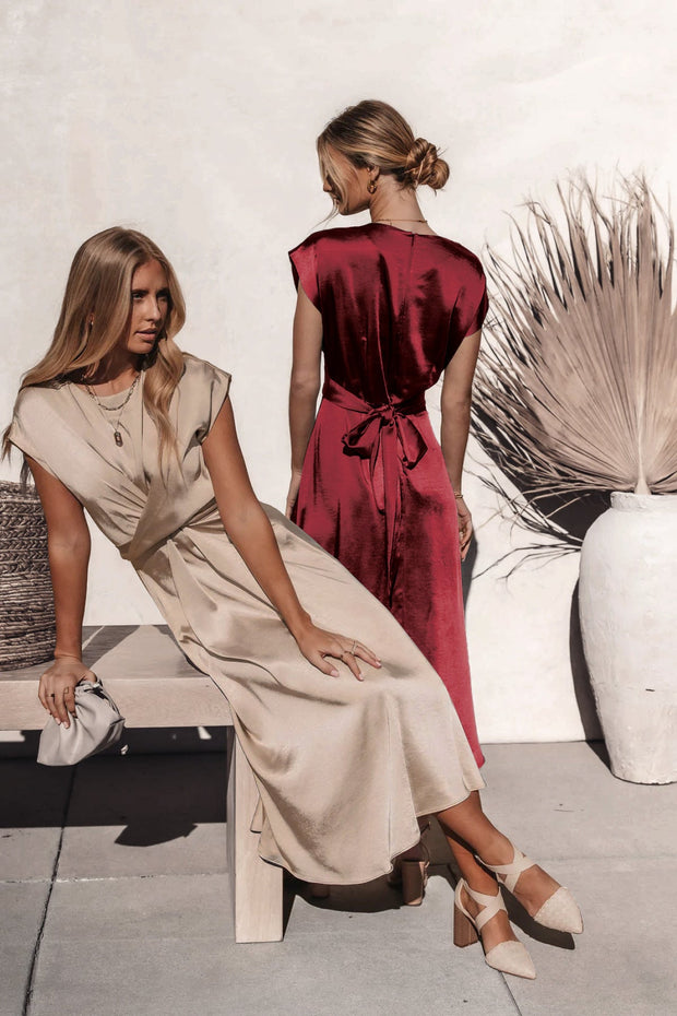 Miss Hollywood Midi Dress