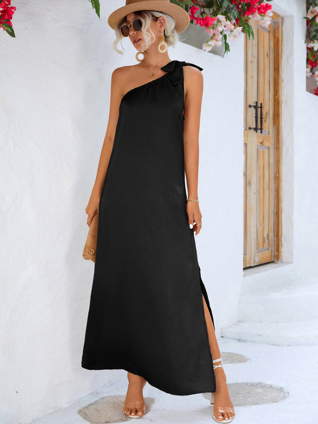 The One Shoulder Silhouette Maxi