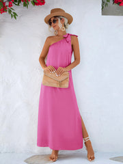 The One Shoulder Silhouette Maxi